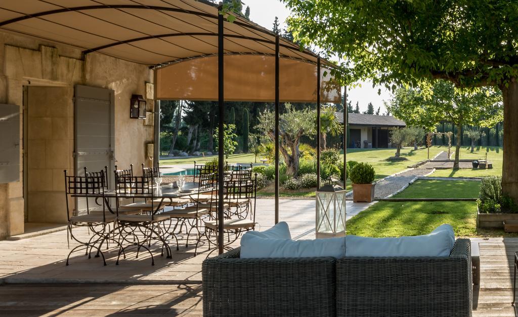 Mas Des Limites Bed & Breakfast Rognonas ภายนอก รูปภาพ