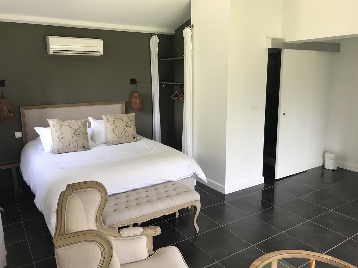 Mas Des Limites Bed & Breakfast Rognonas ภายนอก รูปภาพ