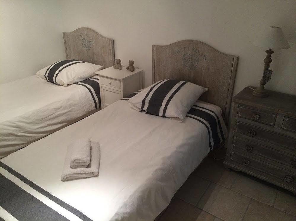 Mas Des Limites Bed & Breakfast Rognonas ภายนอก รูปภาพ